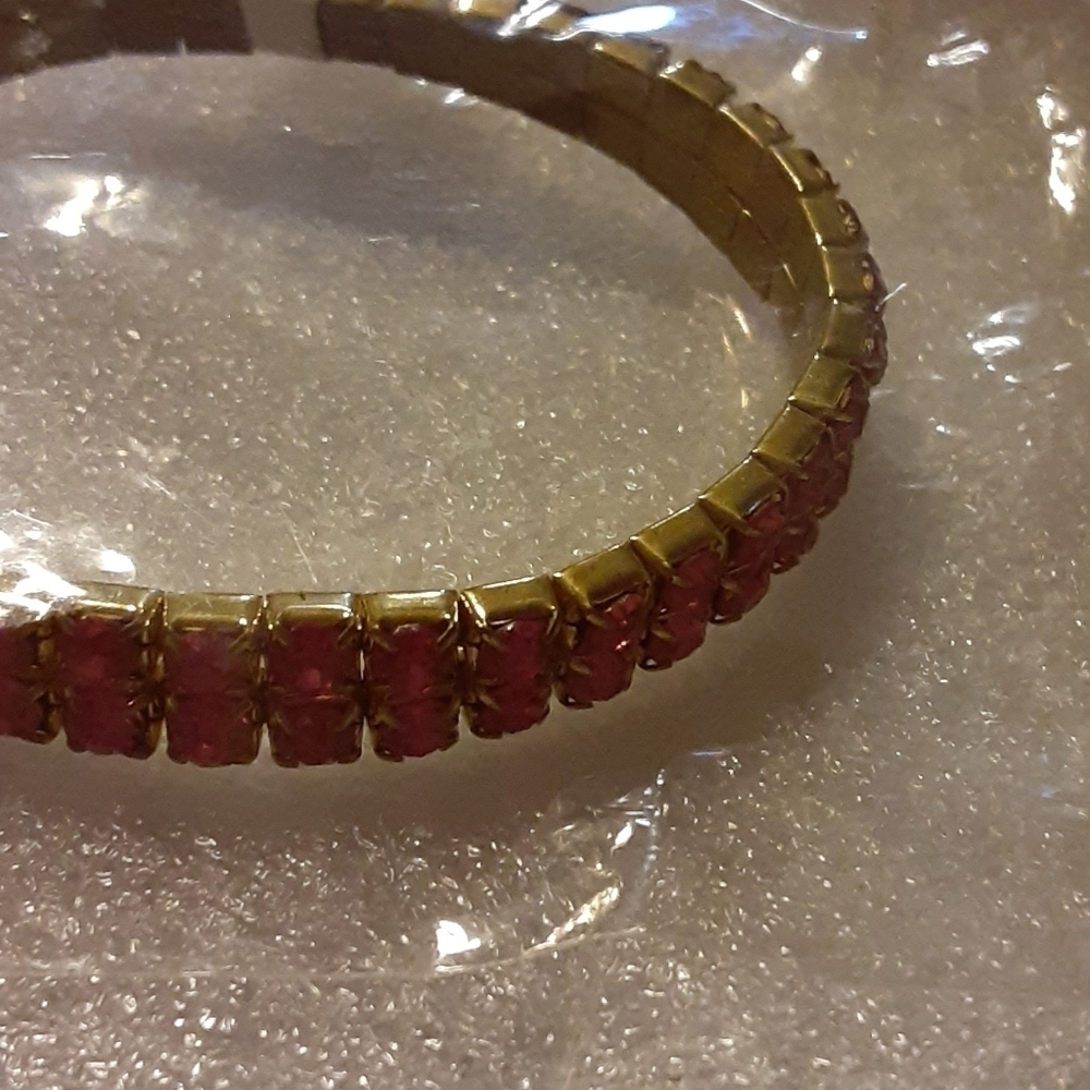 Small Rhinestone Bracelet - Picture 5 of 7